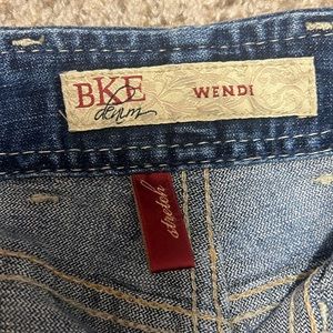 BKE Denim Wendi Stretch Jeans. Size 31 x 31.5